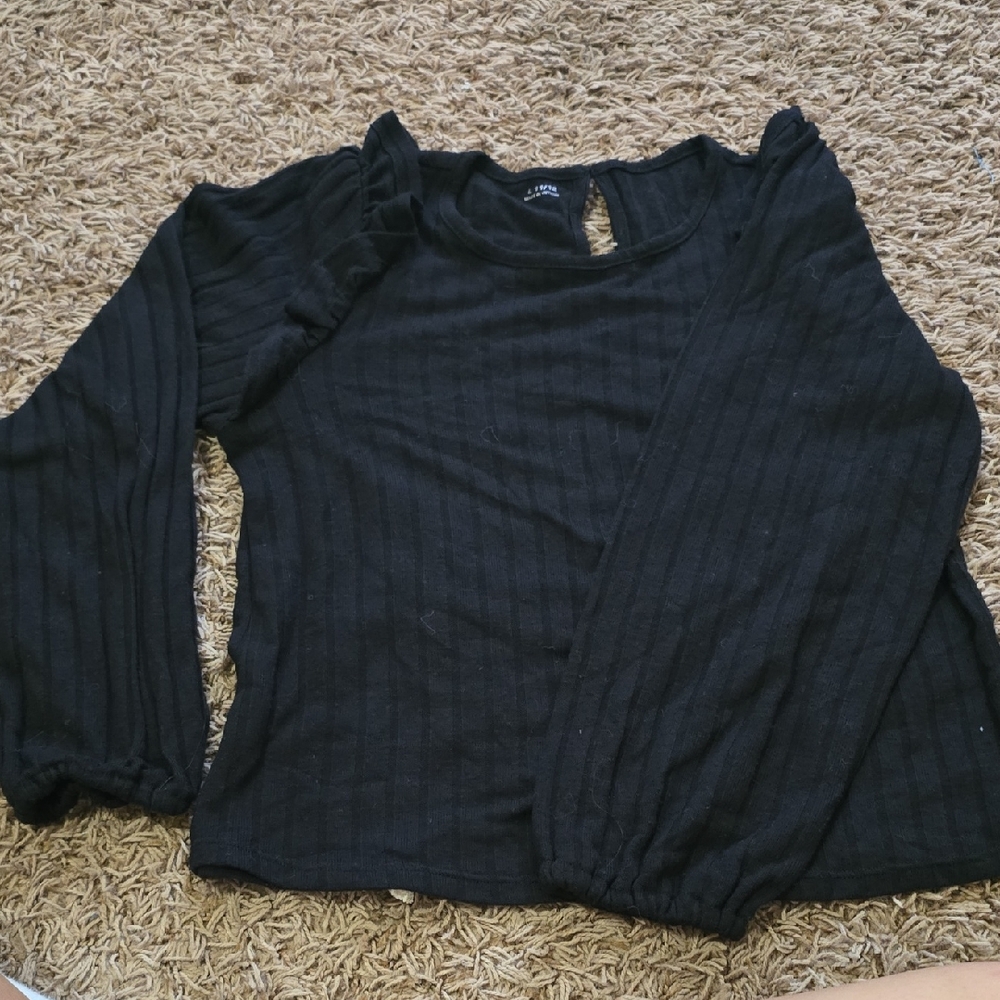 Black Ruffled Long Sleeve Ribbed Blouse
